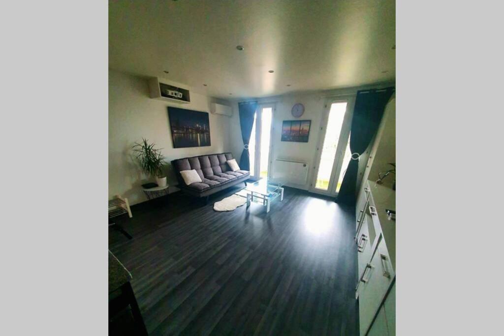 Superbe Studio De 30M2 Proche De Paris Поаси Екстериор снимка