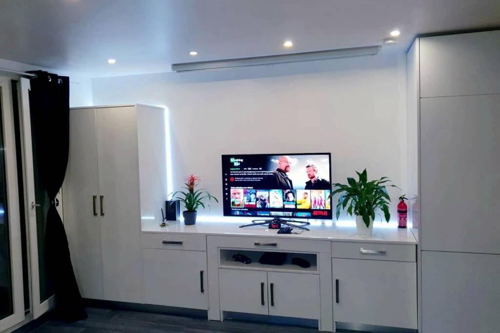 Superbe Studio De 30M2 Proche De Paris Поаси Екстериор снимка