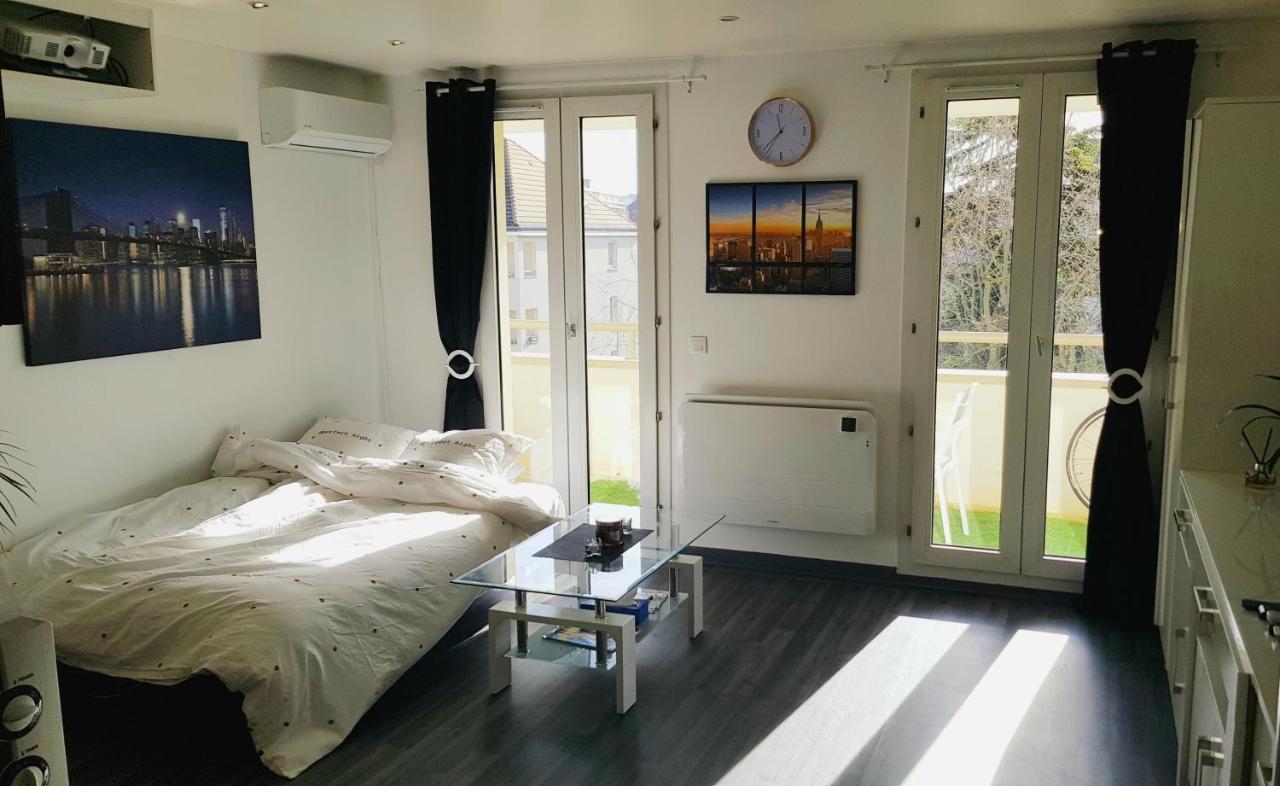 Superbe Studio De 30M2 Proche De Paris Поаси Екстериор снимка